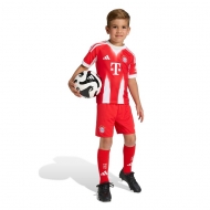 Бавария Мюнхен детская форма сезон 2025/26 домашняя (майка+шорты)
