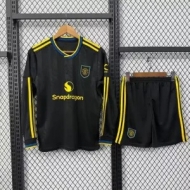 Манчестер Юнайтед детский комплект длинный рукав (Реплика) сезон 2025/26 гостевой 3 форма (майка + шорты)