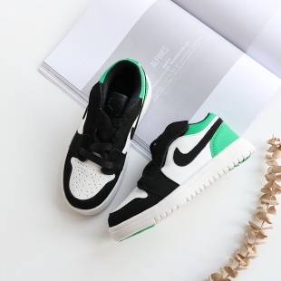 Детские спортивные кроссовки Nike Air Jordan зеленые